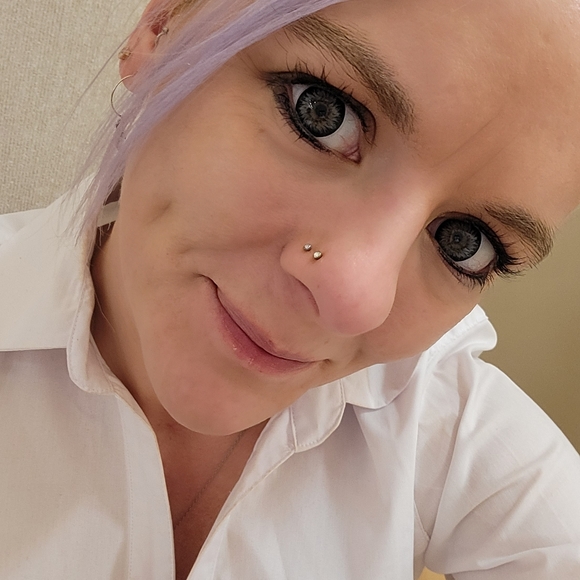 Meet your Posher, Colleen - Picture 3 of 3